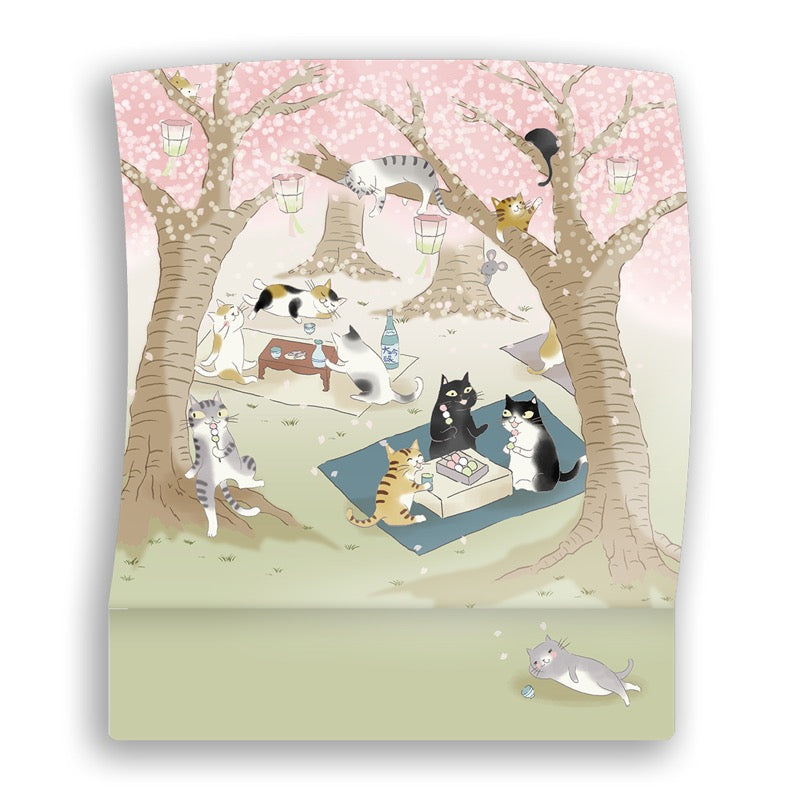 京袋帯 お花見猫(昼桜)|前柄アレンジ|サイズ:長さ約375cm幅約31cm|素材:表地 絹100%裏地 絹綿混|生産:日本