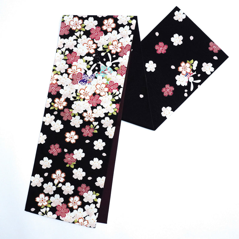 京袋帯　４月／うさぎのお花見（黒）｜花咲か爺さん｜前柄アレンジ｜サイズ：長さ約375cm幅約31cm｜素材：表地 絹100%裏地 絹綿混｜生産：日本