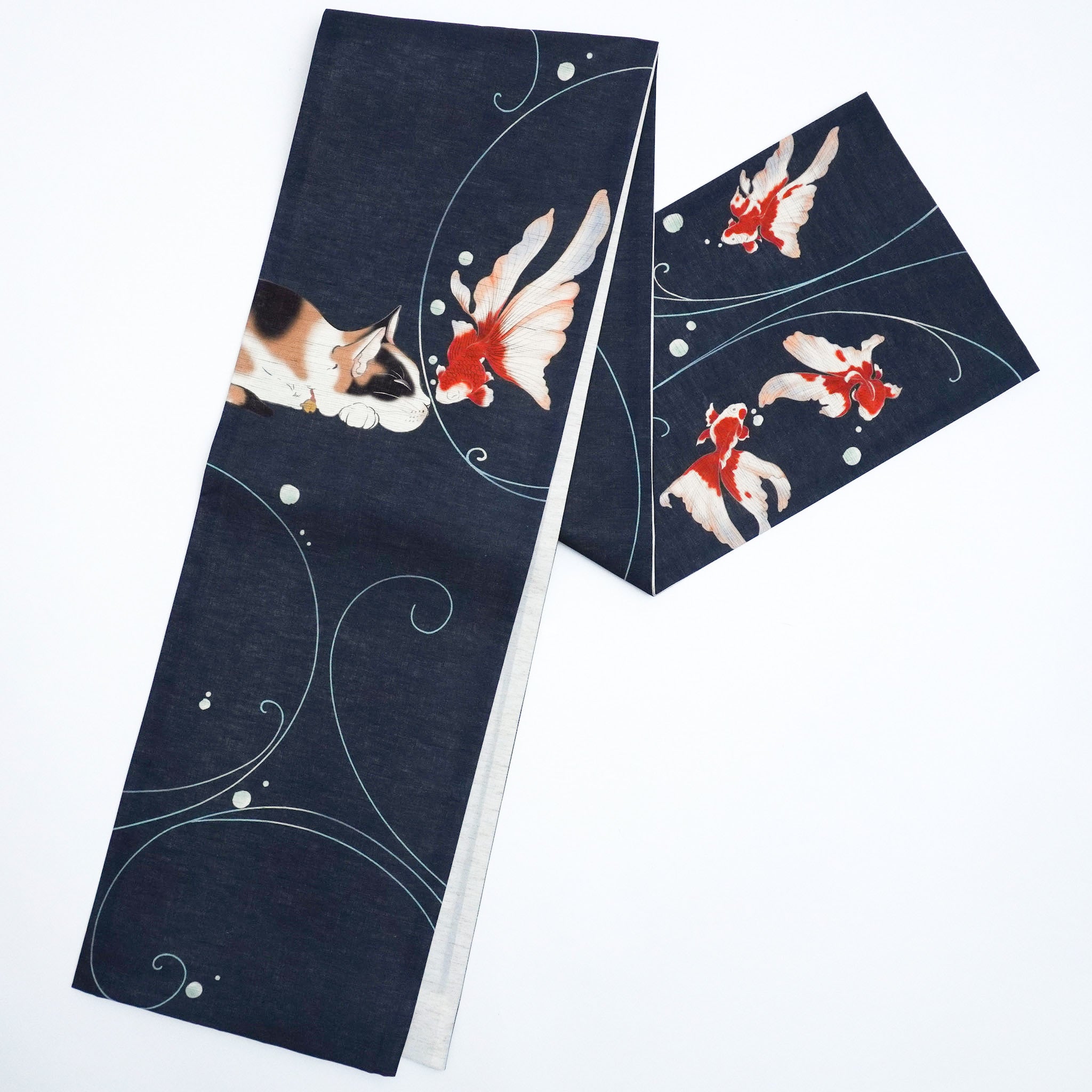 麻京袋帯 はつ恋（碧）｜金魚｜猫｜前柄アレンジ｜サイズ：長さ約375cm幅約31cm｜素材：表地 近江の麻100%