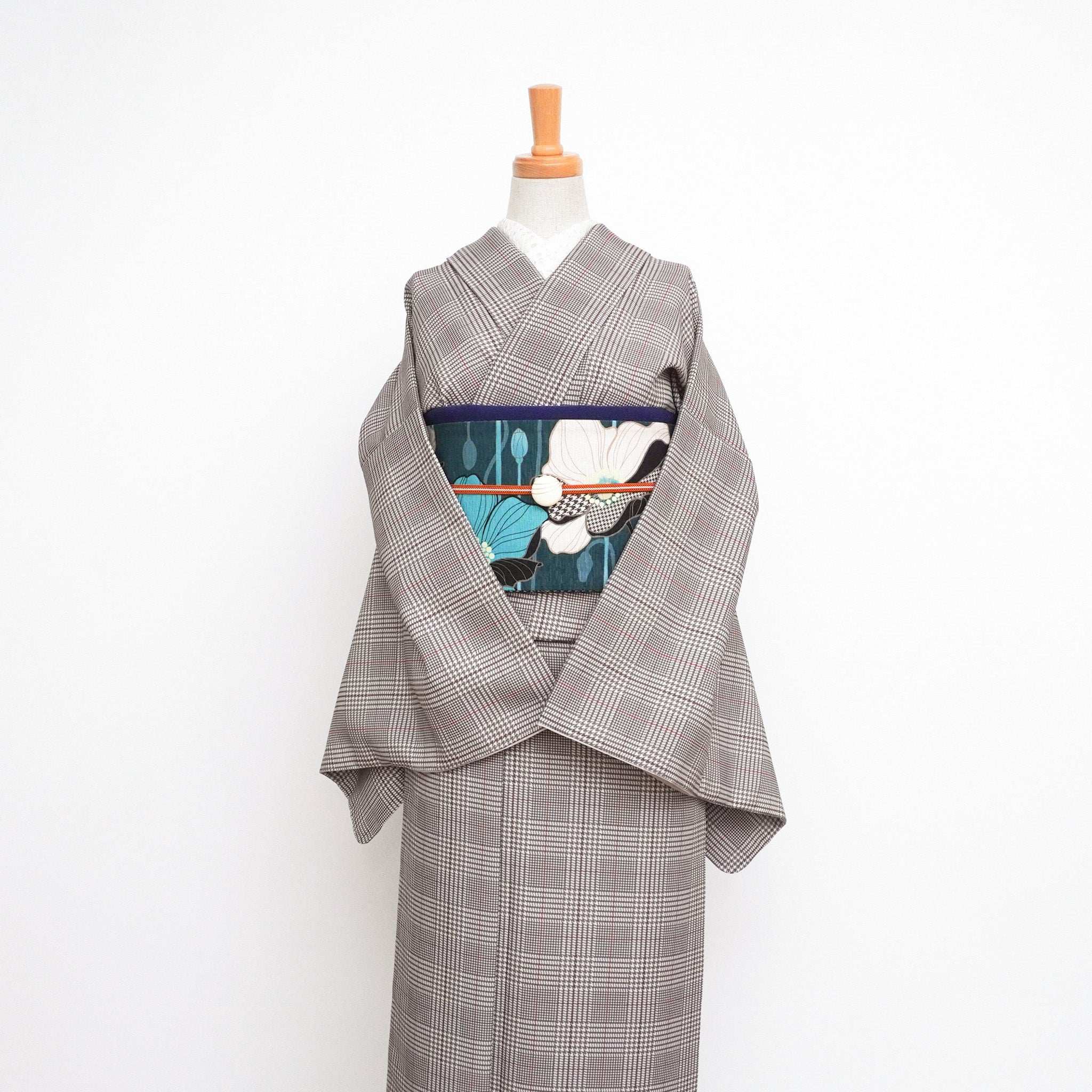 洗えるきもの　グレンチェック（茶色）｜プレタ袷着物｜ 広衿｜秋から春｜サイズ：フリー 身丈：約163㎝裄丈：約68㎝袖丈：約49㎝｜素材：ポリエステル100％｜ 手洗い洗濯機OK！