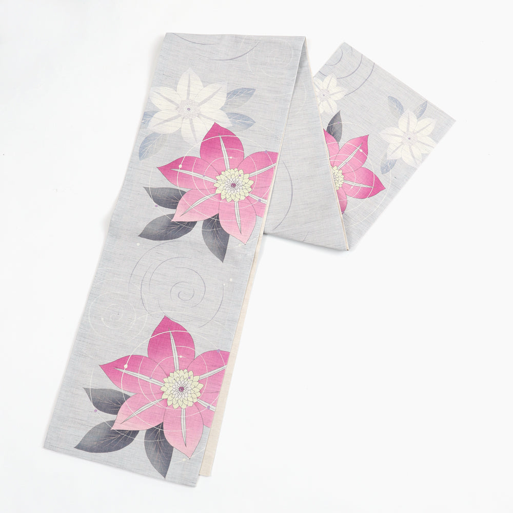 麻京袋帯 クレマチス｜夏の花｜前柄アレンジ｜サイズ：長さ約375cm幅約31cm｜素材：表地 近江の麻100%